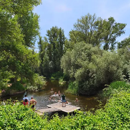 Vut Junto A Playa Fluvial Cabrerizos E Isla Del Soto Santa Marta de Tormes